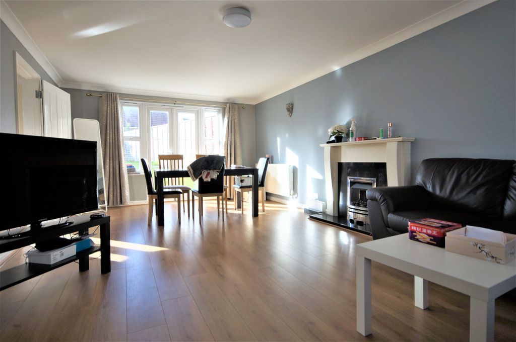 Property photo 3 of 19