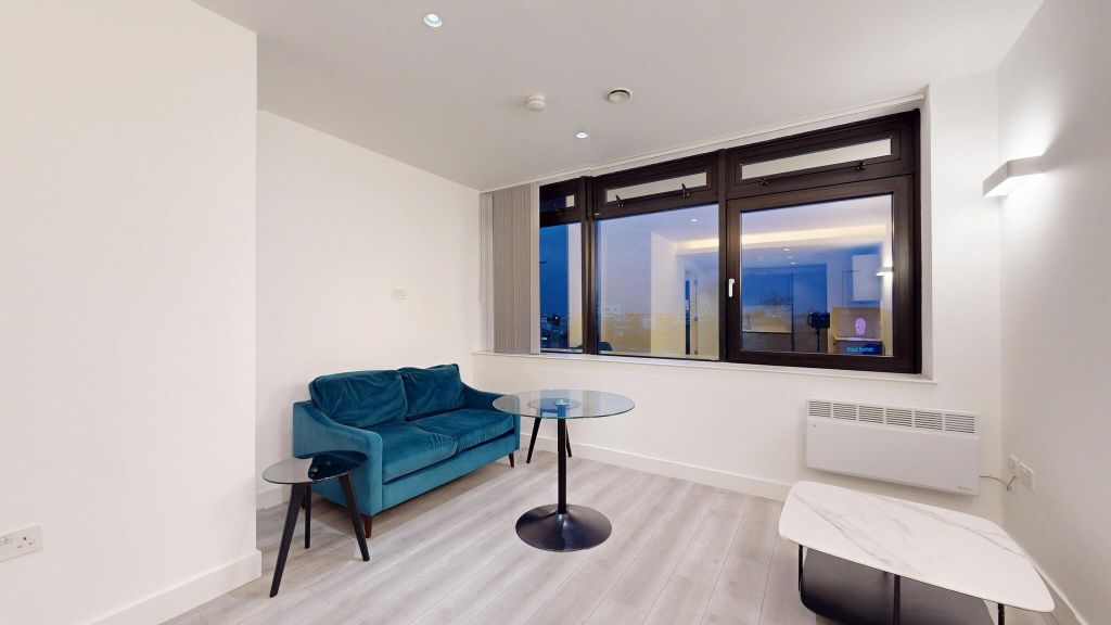 Property photo 1 of 13 Living Room