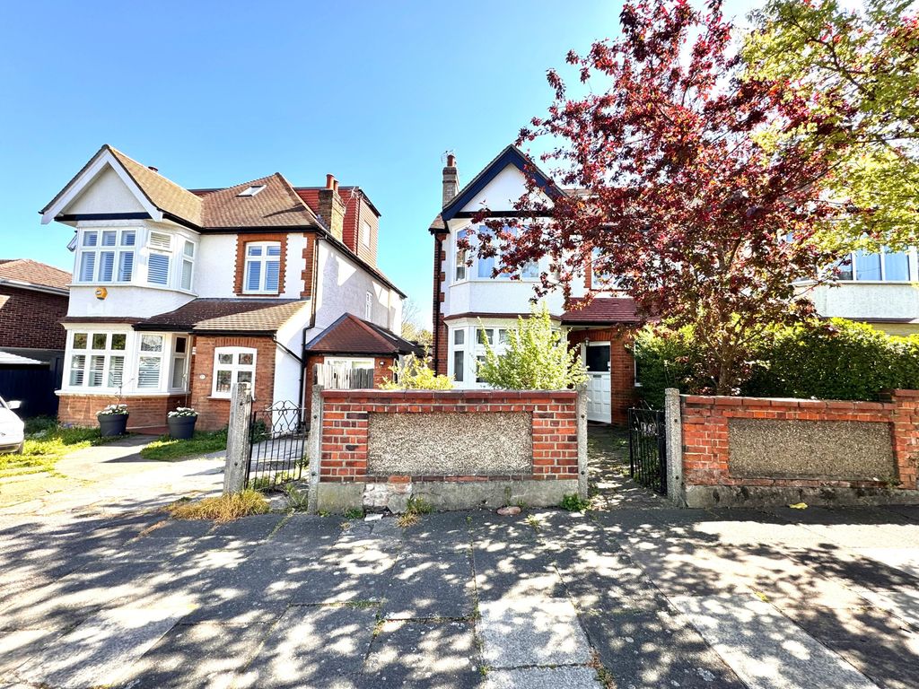 Property photo 1 of 4