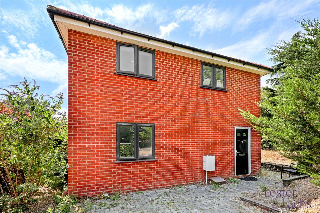 Property photo 1 of 16 Picture No. 01