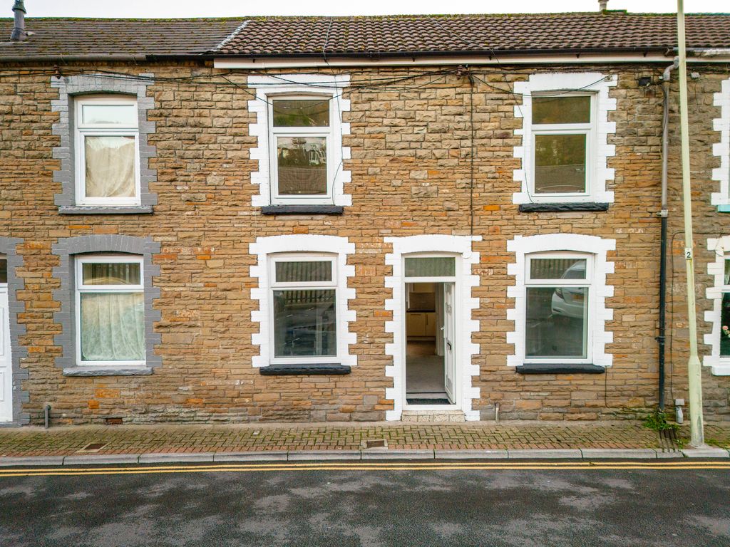 Property photo 3 of 26