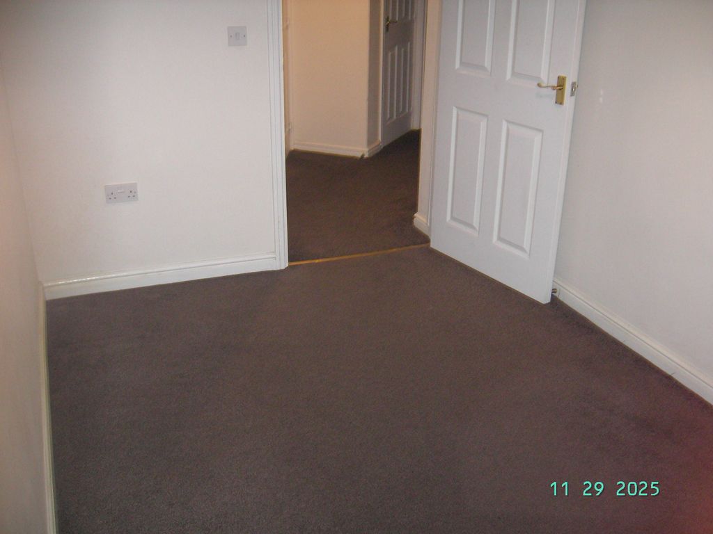 Property photo 3 of 16 Bedroom 1