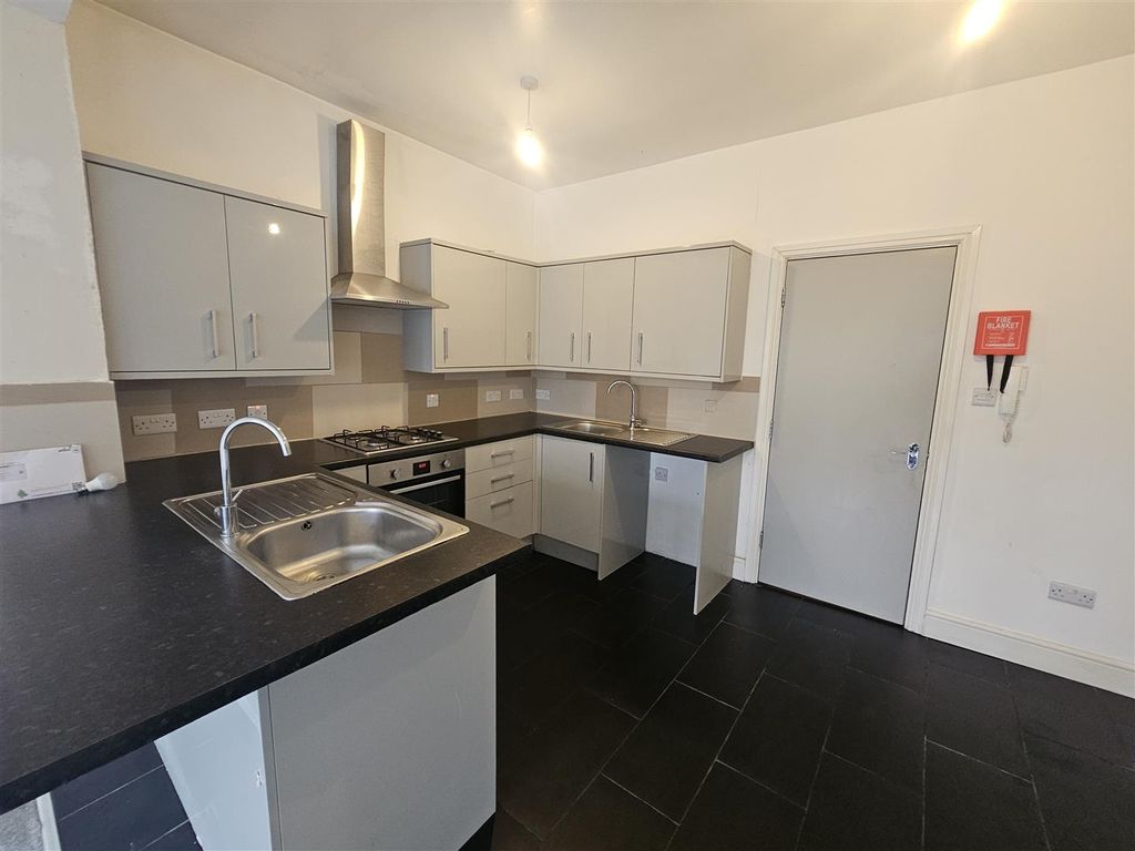 Property photo 3 of 8 20260316_125203.Jpg