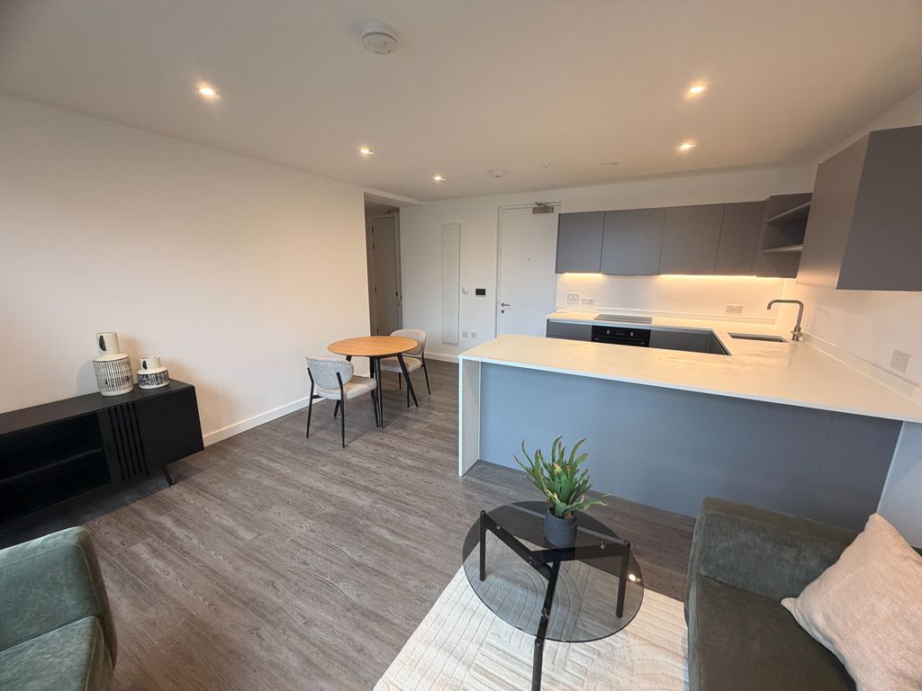 Property photo 3 of 12