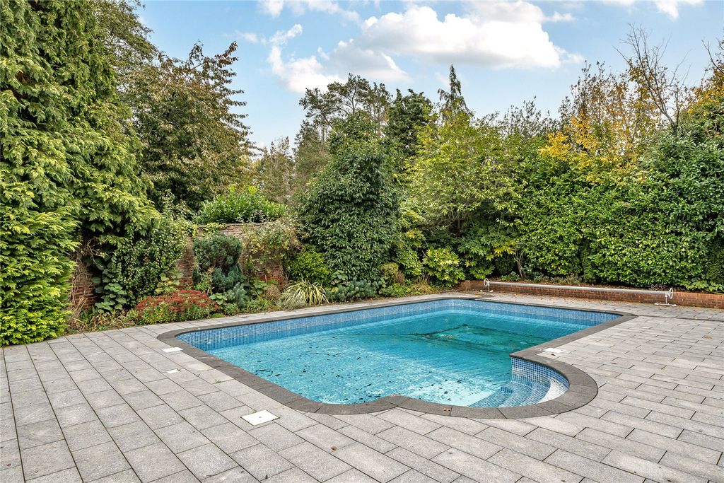 Property photo 3 of 27 Picture No. 04