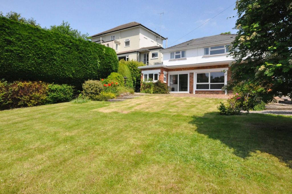 Property photo 1 of 16