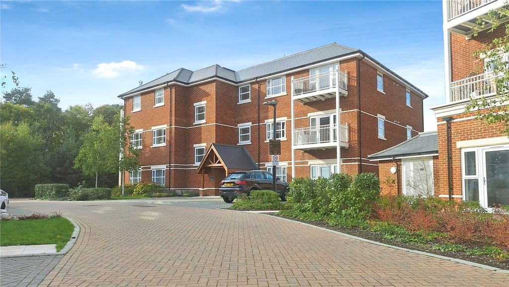 Property photo 1 of 11 Picture No. 14