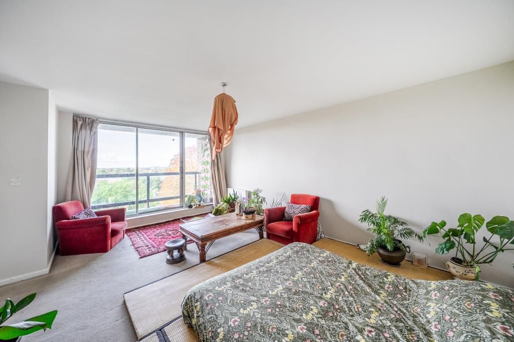 Property photo 3 of 21 Bedroom