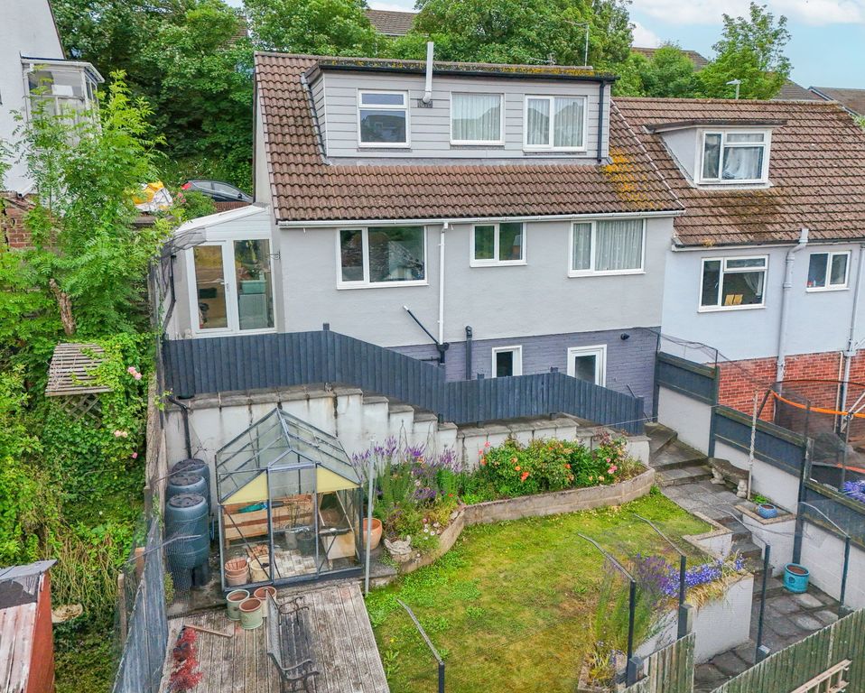 Property photo 1 of 21