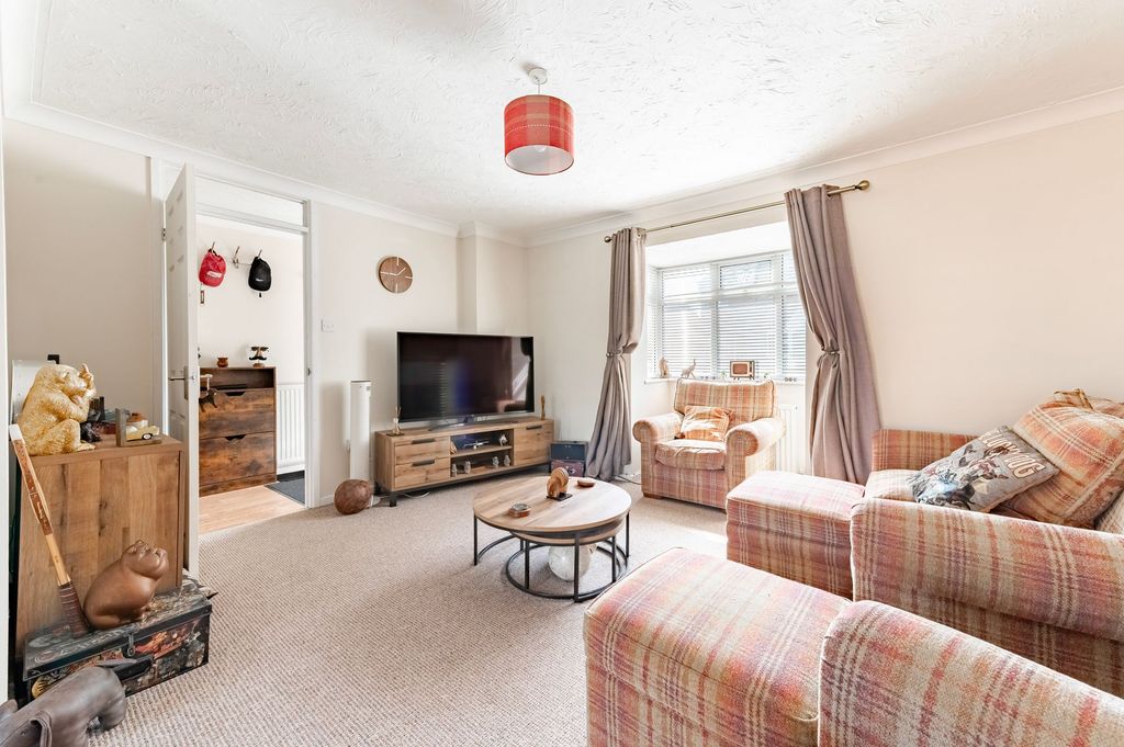Property photo 2 of 18