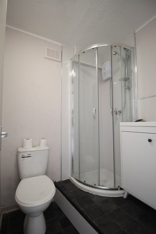 Property photo 3 of 3