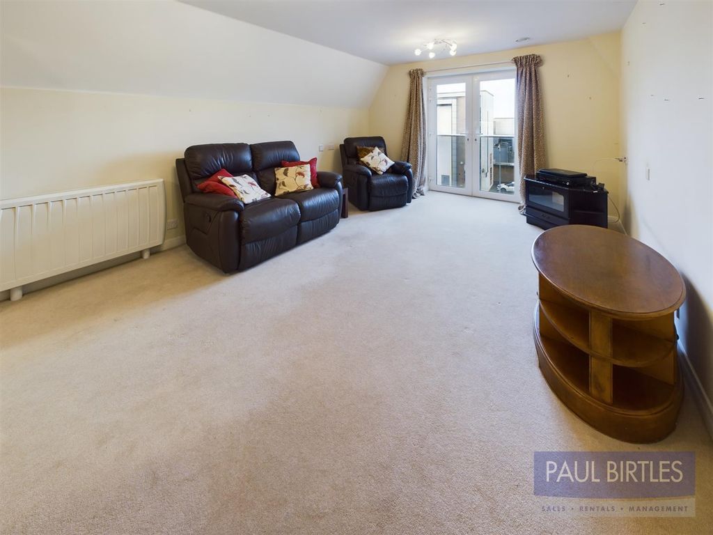 Property photo 3 of 18 Cam04378G0-Pr0041-Still005.Jpg