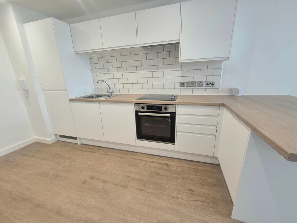 Property photo 3 of 10 Image