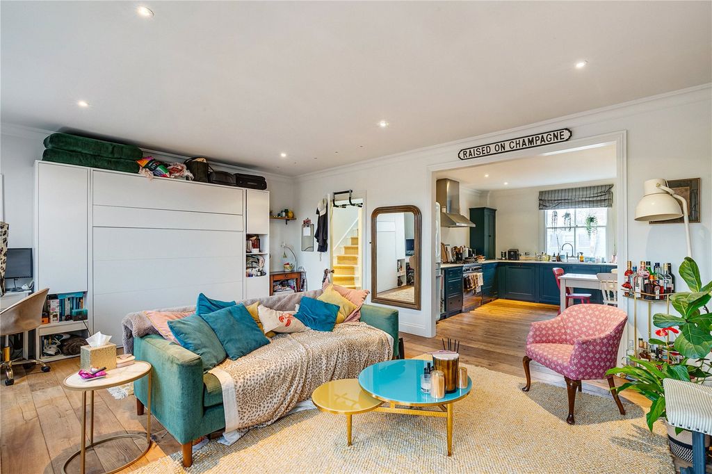 Property photo 3 of 15 Picture No. 10