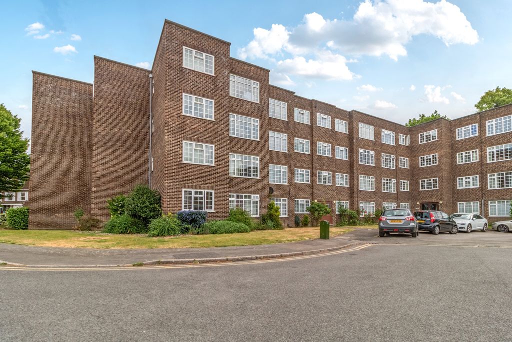 Property photo 1 of 9