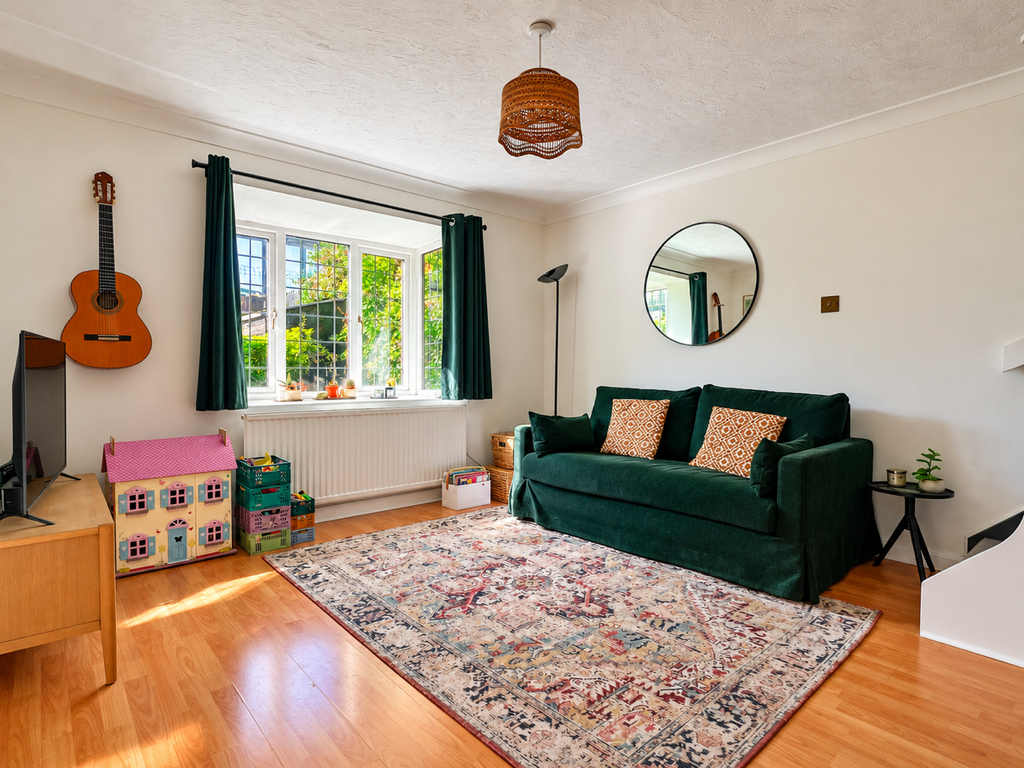Property photo 2 of 23