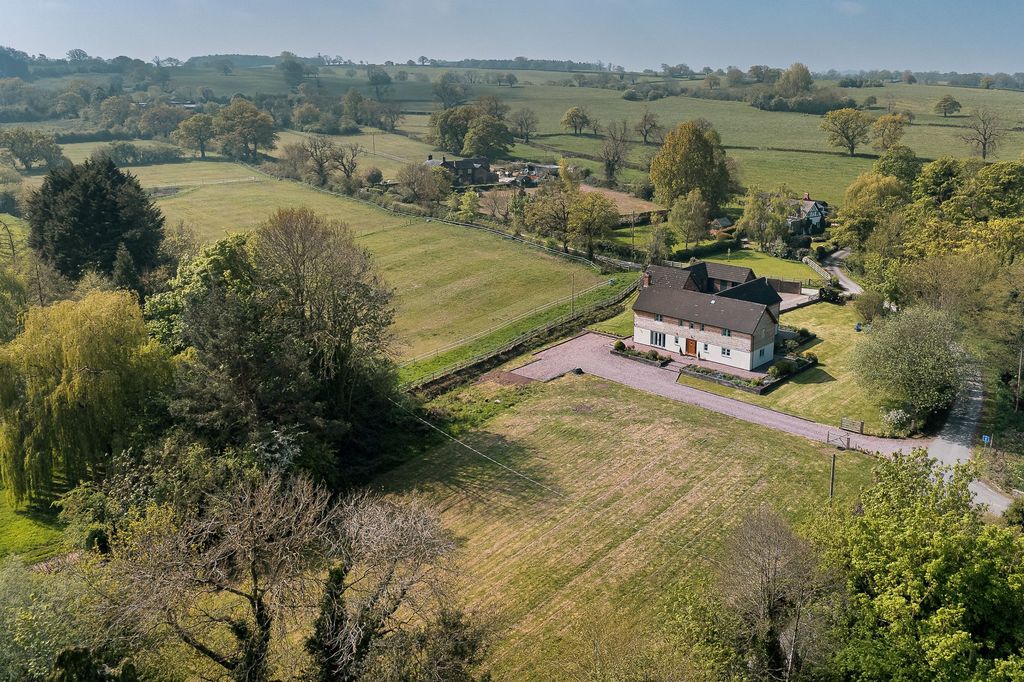 Property photo 1 of 34