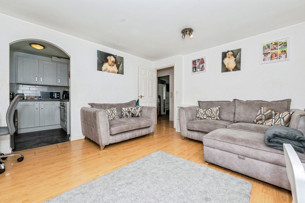 Property photo 2 of 13 Pbox-Img.Jpg