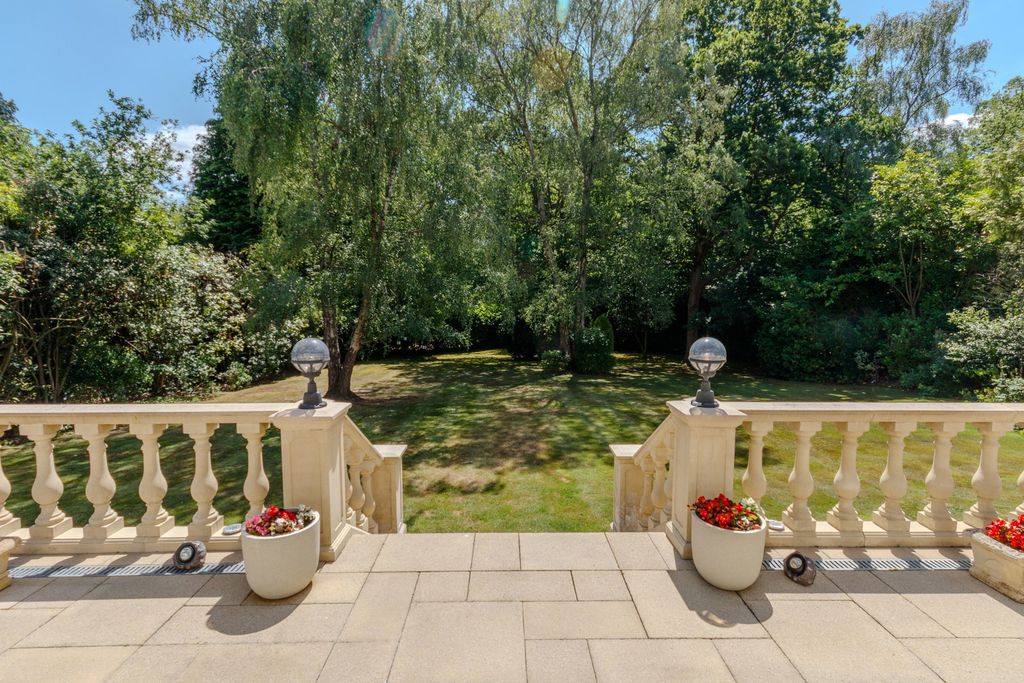 Property photo 2 of 7