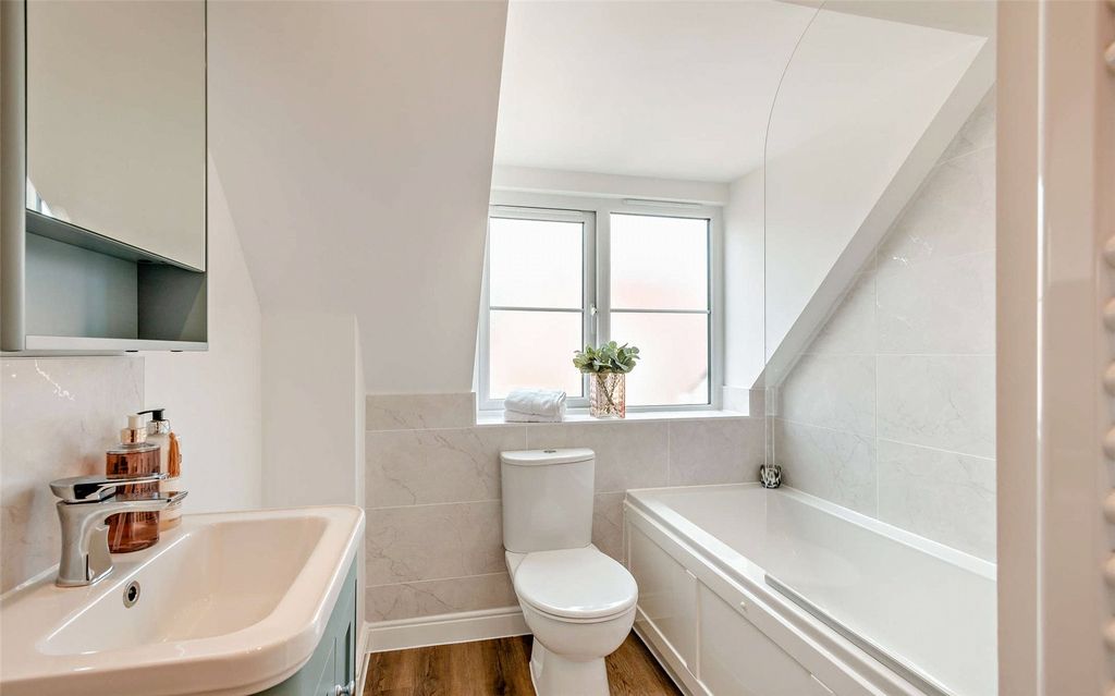 Property photo 3 of 4 Bathroom- Showhome*
