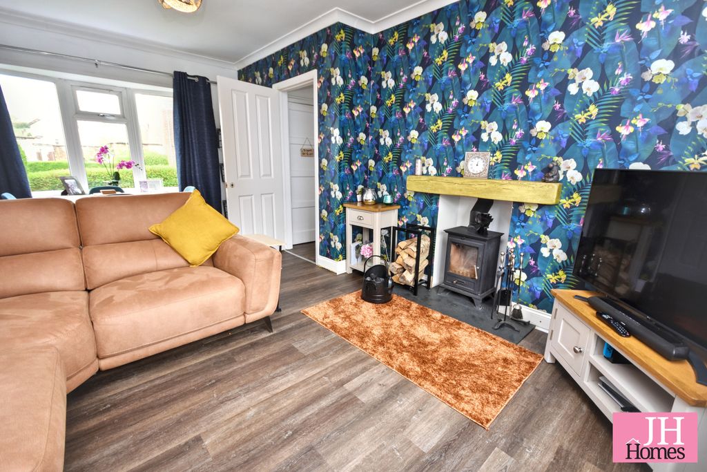 Property photo 3 of 19