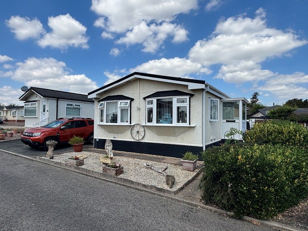 Property photo 1 of 12 Front Aspect