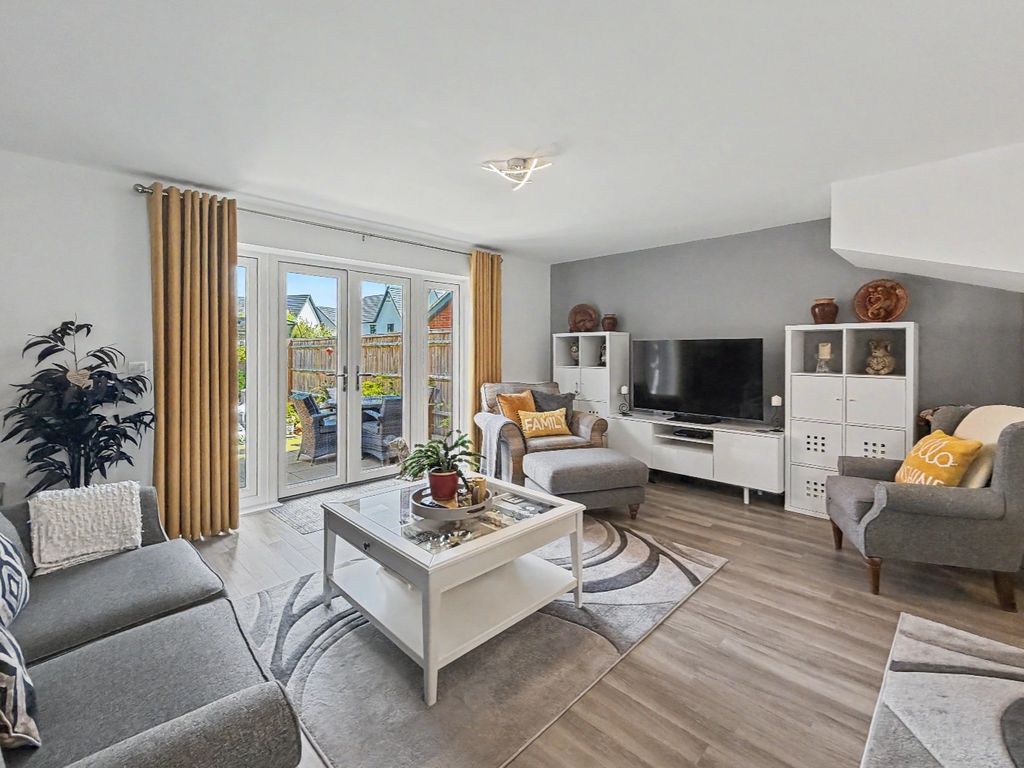 Property photo 3 of 48 52955711