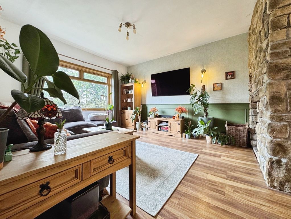 Property photo 3 of 41 5598065