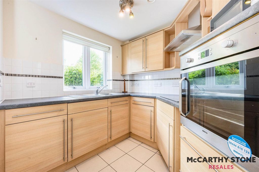 Property photo 2 of 33 Akl_4706.Jpg