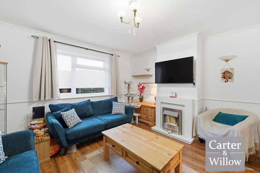 Property photo 3 of 14