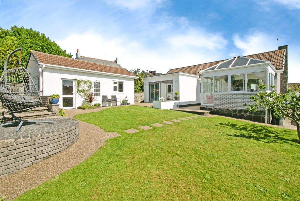 Property photo 1 of 17 Photo