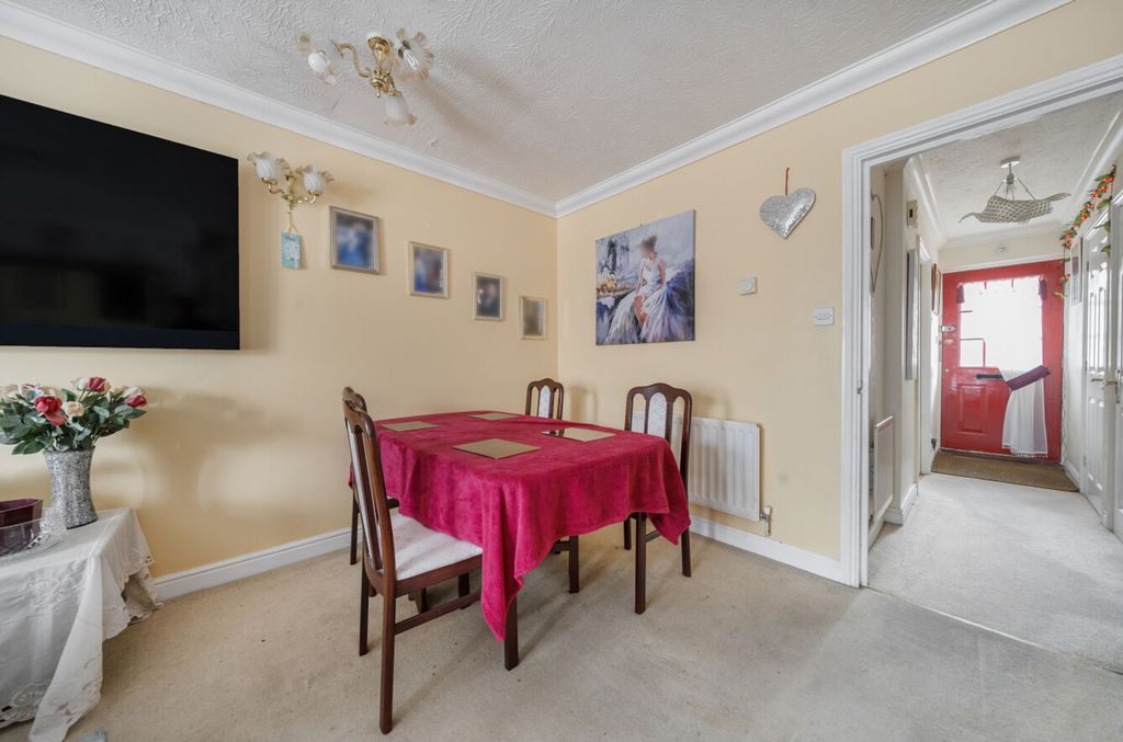 Property photo 3 of 14