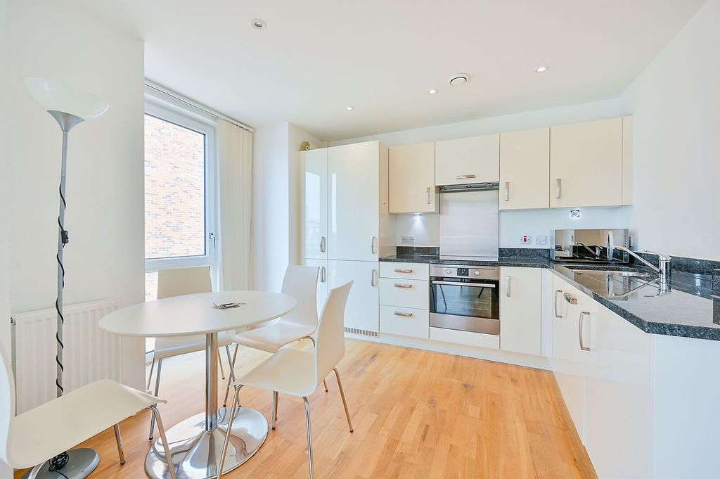 Property photo 1 of 8