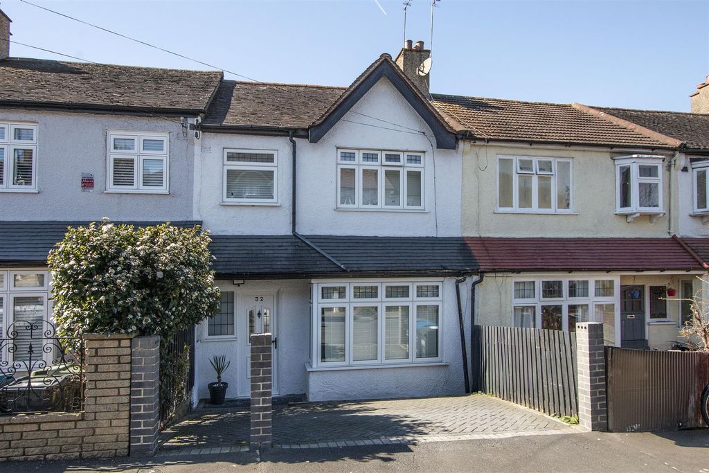 Property photo 1 of 11 32 Norbury Cross, Norbury External 1.Jpg