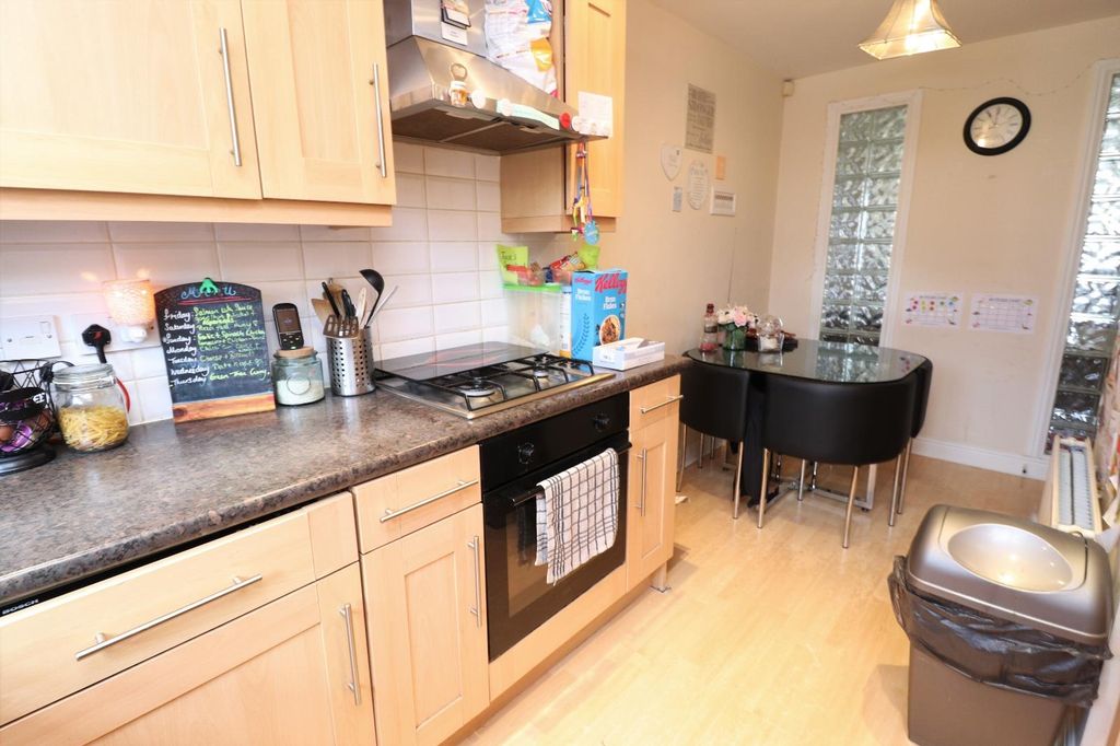 Property photo 3 of 10 0 General