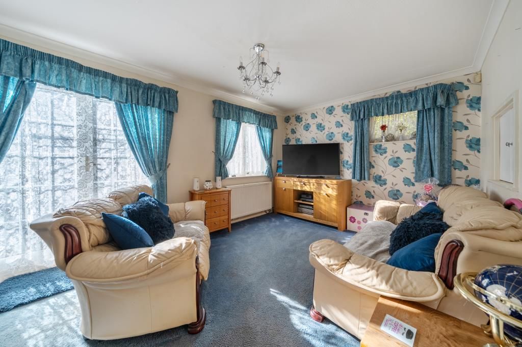 Property photo 2 of 16 Living Area