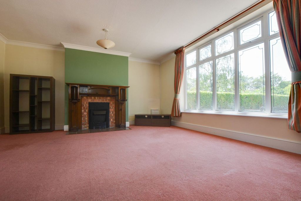 Property photo 3 of 30
