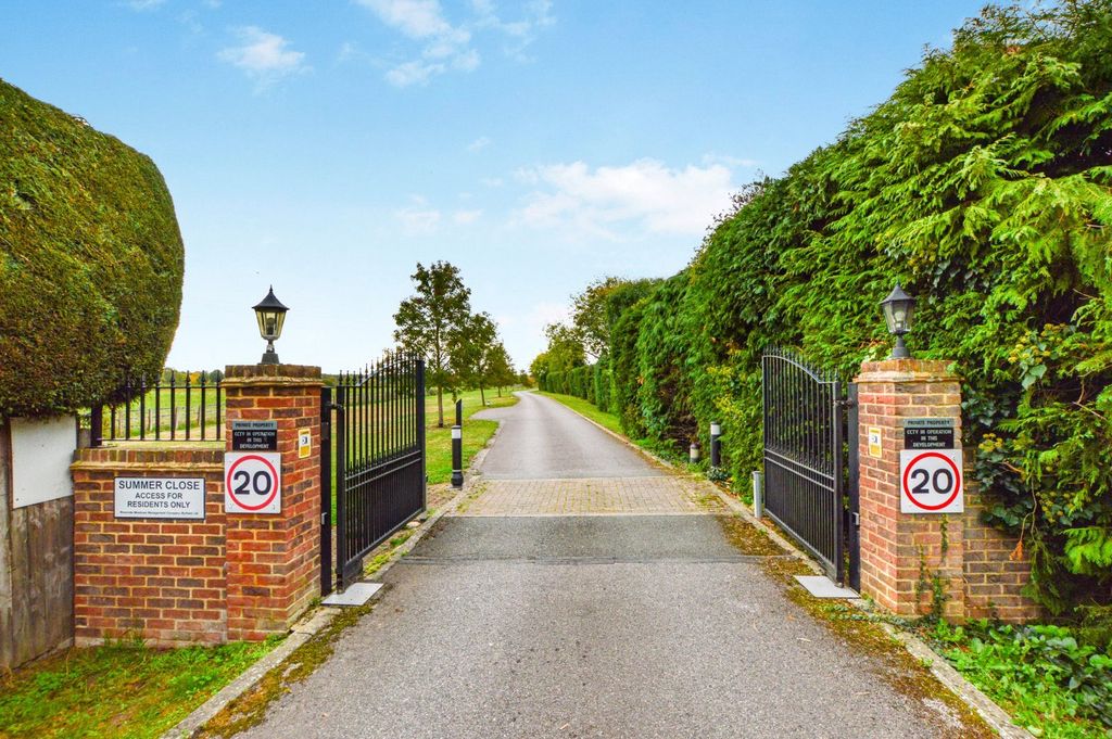 Property photo 1 of 12 Gated Development