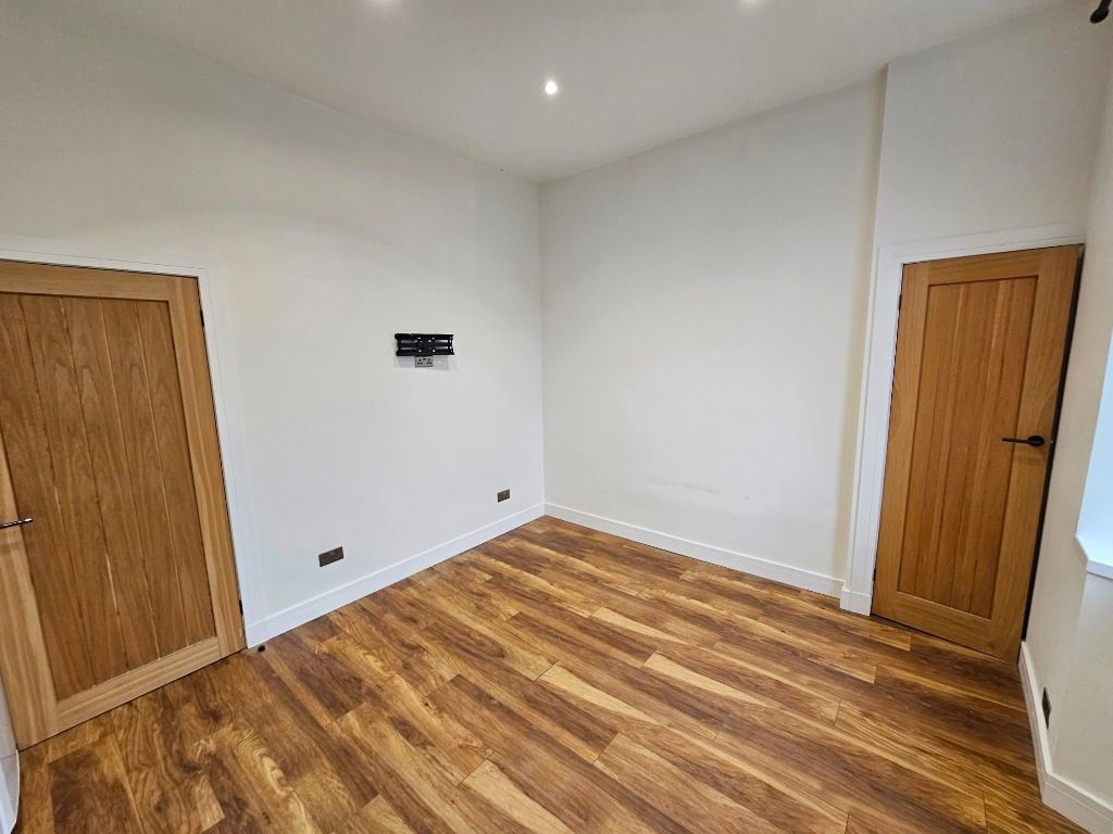 Property photo 2 of 9 Photo 2