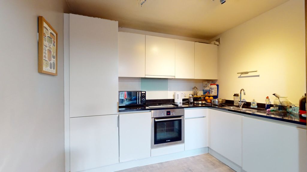 Property photo 2 of 19 Kitchen