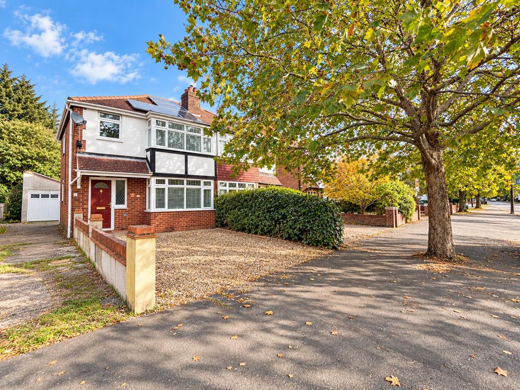 Property photo 1 of 17 66.Png