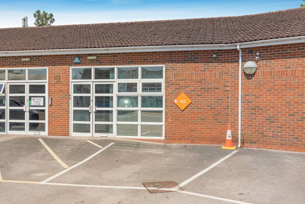 Property photo 2 of 13