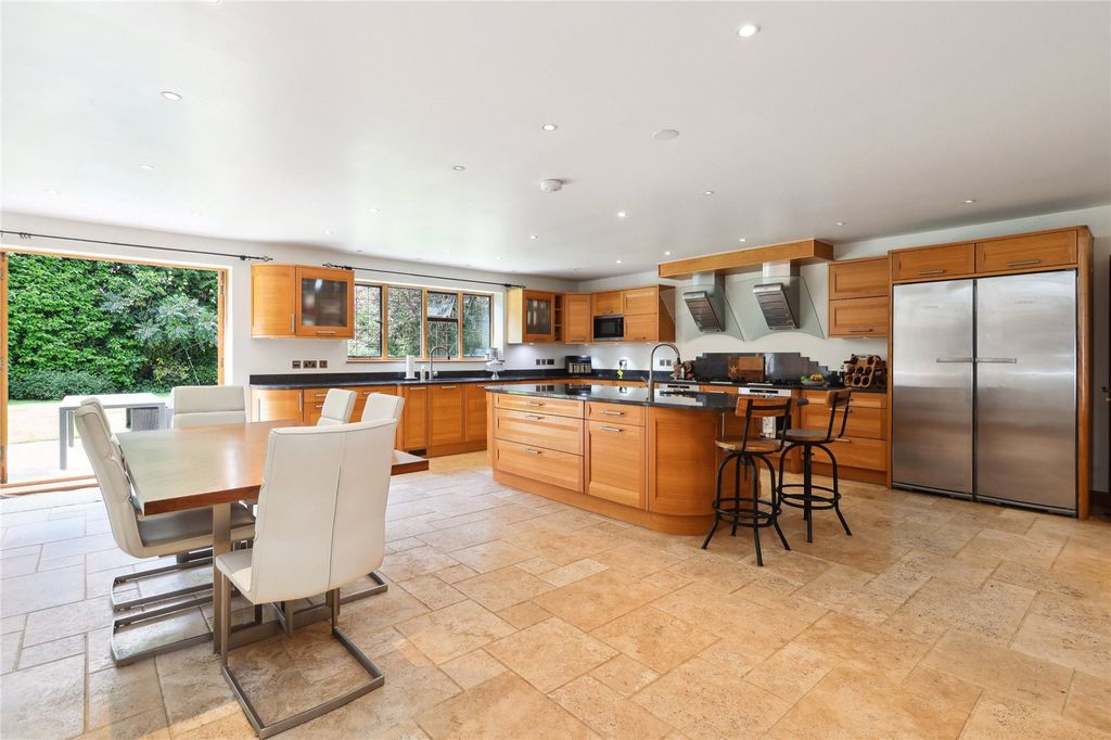 Property photo 3 of 11 Picture No. 20
