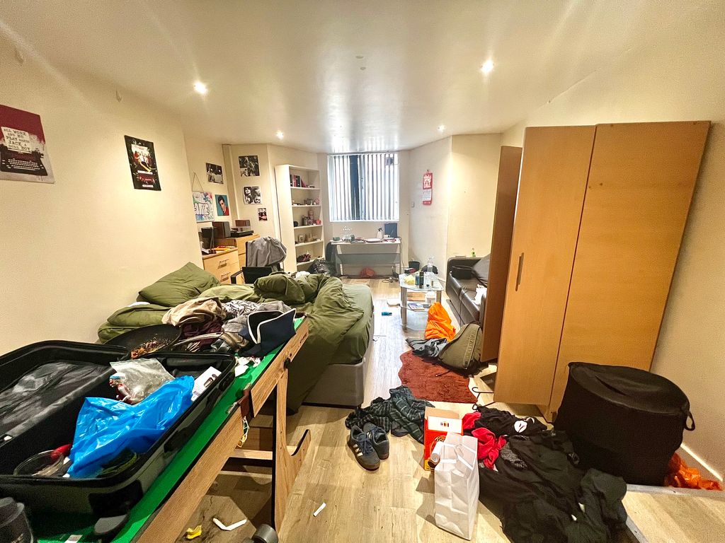 Property photo 2 of 6