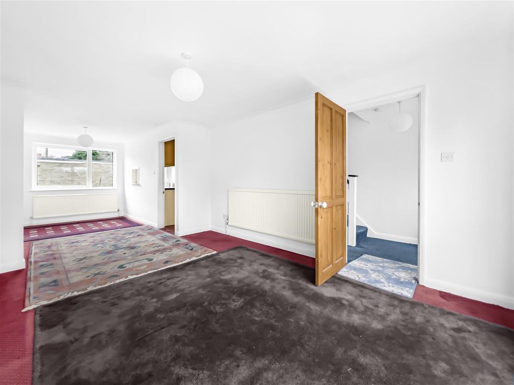 Property photo 2 of 20 6_46418.Jpg