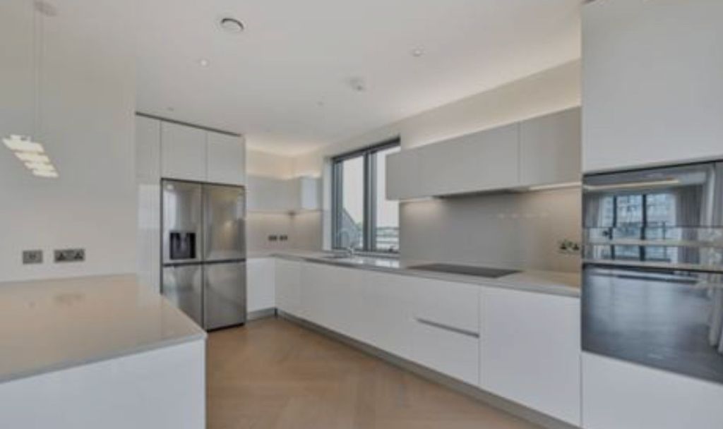 Property photo 1 of 3