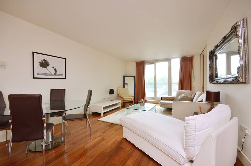 Property photo 2 of 7
