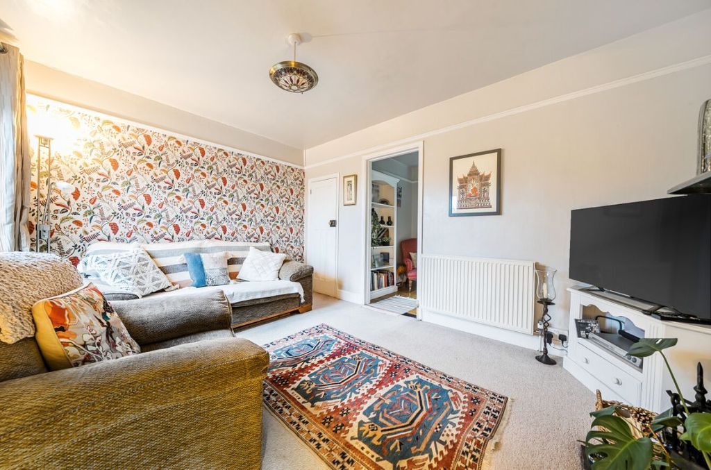 Property photo 3 of 21