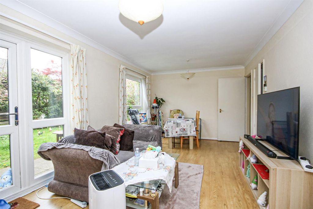 Property photo 3 of 10 5-Img_0453.Jpg