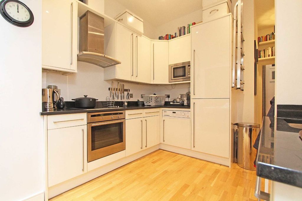 Property photo 2 of 5